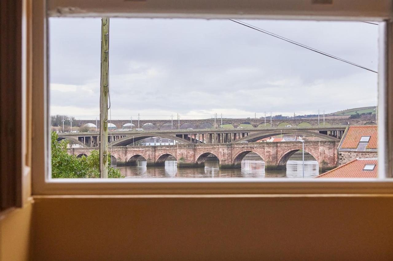 River View: Characterful Townhouse, Stunning Views Berwick Upon Tweed Exterior foto